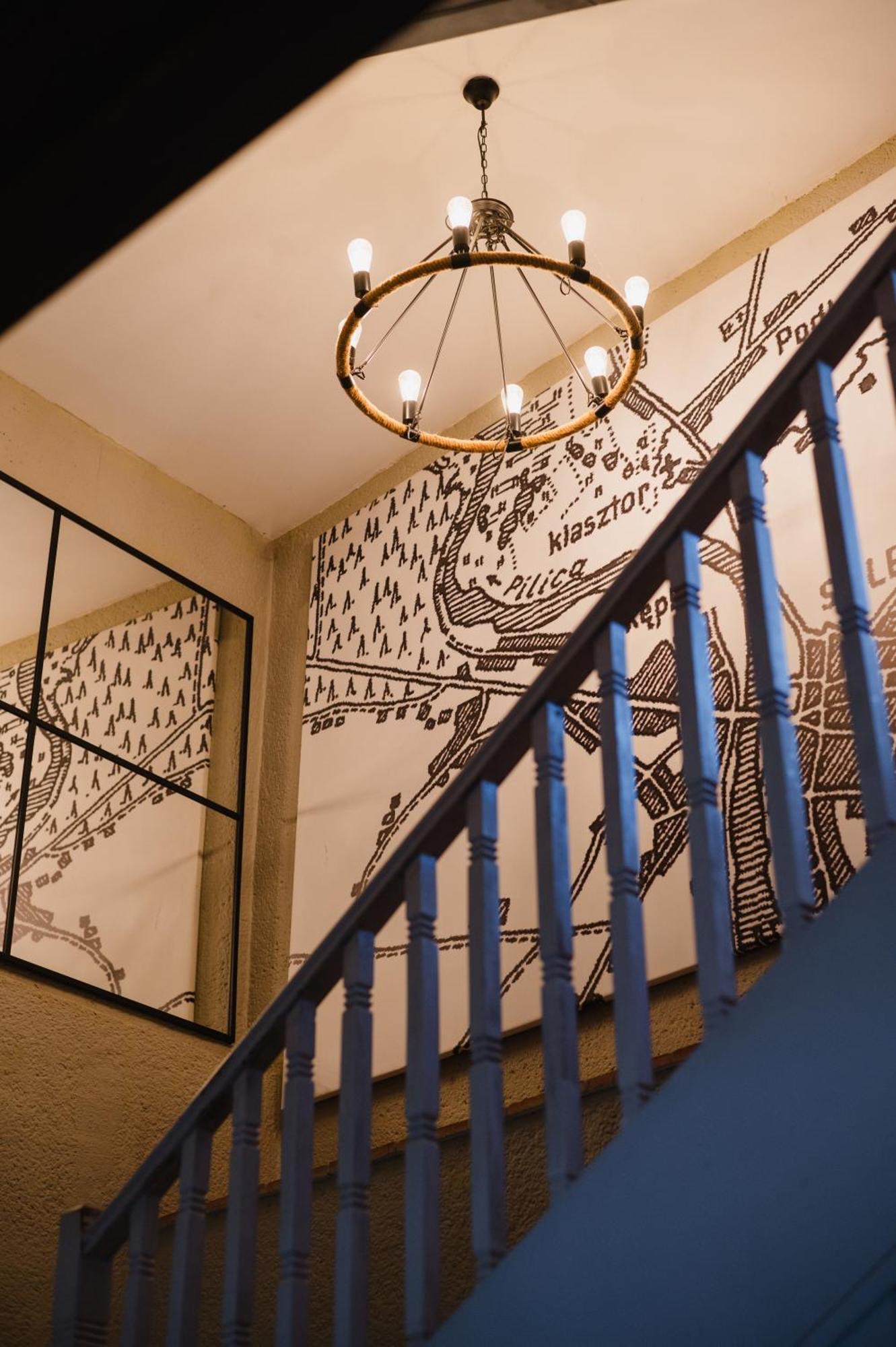 Hotel Podklasztorze Сулеюв Экстерьер фото